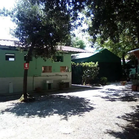 Camping Verde * Massa (Tuscany)
